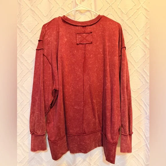 Zenana Outfitters Red Sweatshirt - Picture 2 of 5